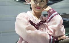 冰块一粒一粒往下边塞什么感觉